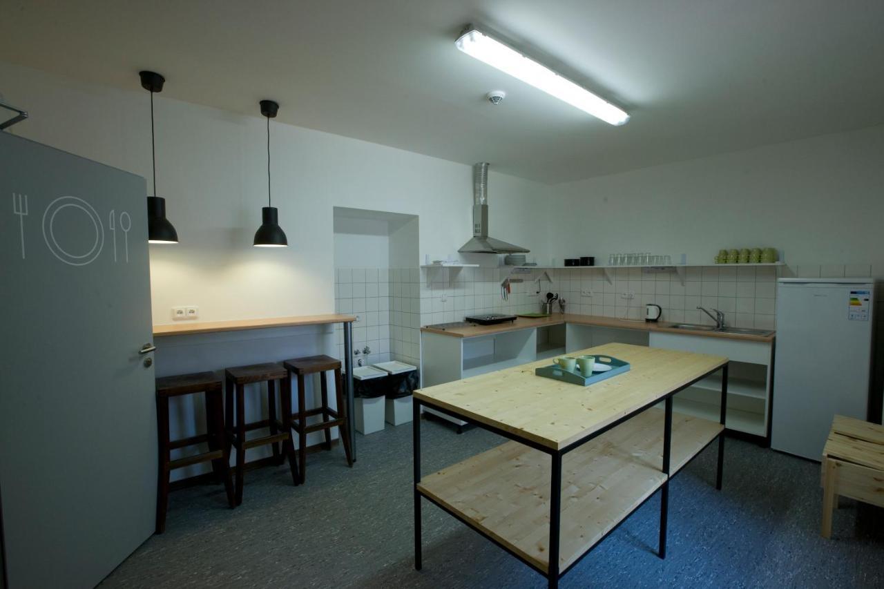 Hostel U Zlateho Kohouta 크로메르지 외부 사진